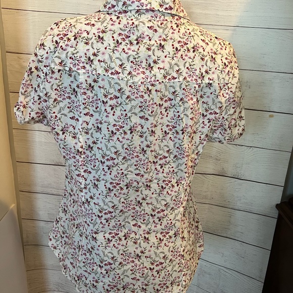 H&M Cute Floral Button Up Shirt - Picture 4 of 6